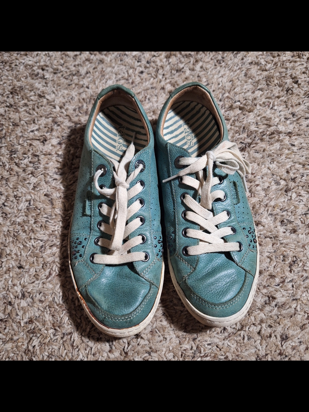 Taos Freedom Dark Teal Leather Studded Sneakers Size 8 - Worn Out/Distressed